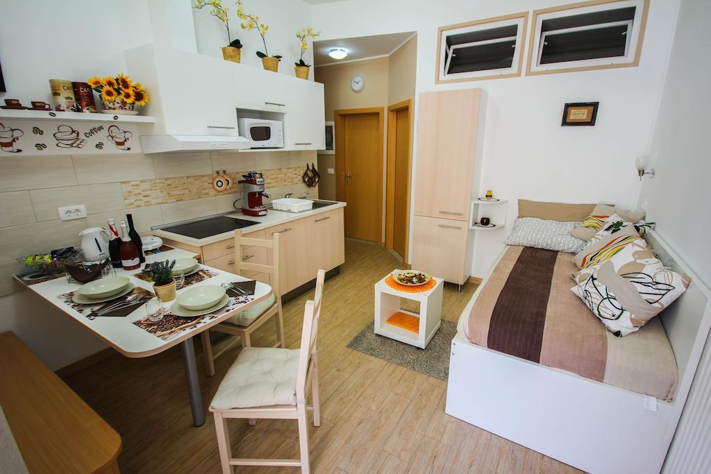 Apartments Lavanda & Cappuccino Порторож Стая снимка